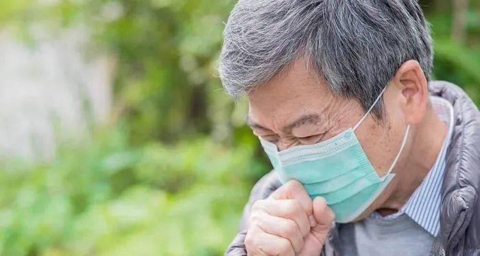 宠物健康知识——如何区分犬冬季感冒和传染病（症状不同，治疗方式不同，正确诊断关键）