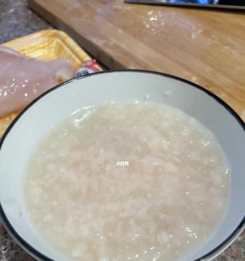 猫咪的饮食之道（探究猫咪不同阶段所需的粥类）