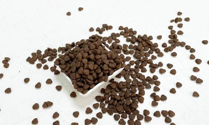 黄色圆球猫粮的正确名称是什么？这种猫粮有何特别之处？